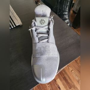 Mens Basketball Shoes